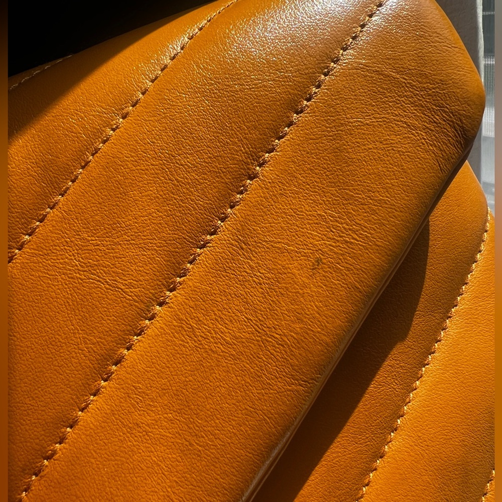 Saint Laurent lou lou , size small in Dark Tan - Picture 9 of 9